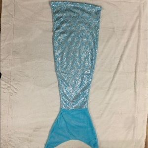 MERMAID TAIL Fin COZY PLUSH BLANKET